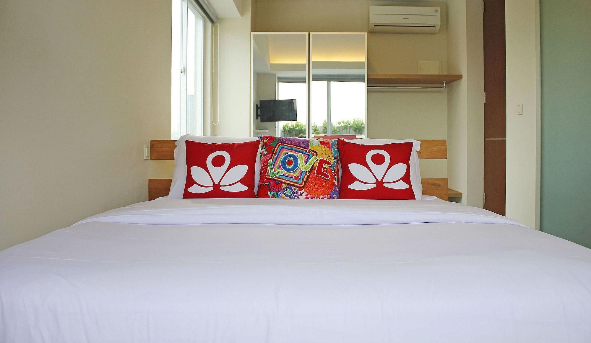 Zen Rooms Patra Kuningan Syariah Giacarta Esterno foto
