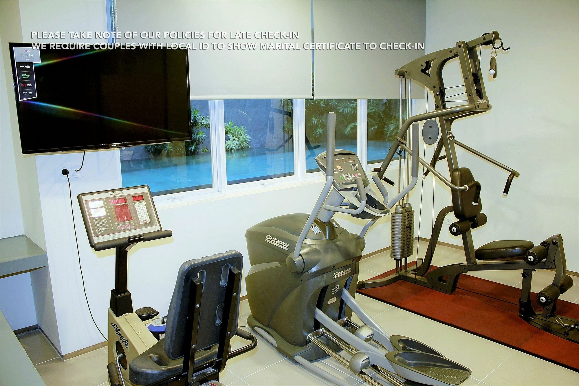 Zen Rooms Patra Kuningan Syariah Giacarta Esterno foto