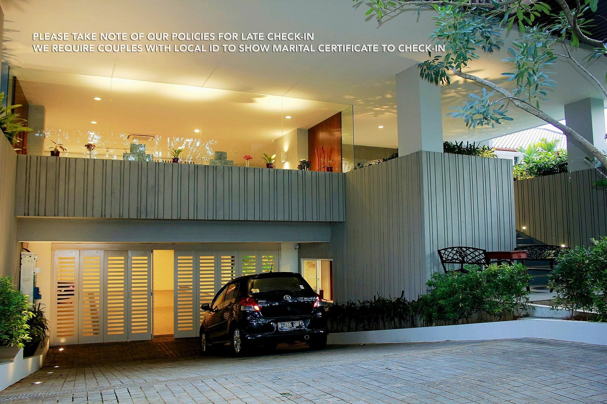 Zen Rooms Patra Kuningan Syariah Giacarta Esterno foto