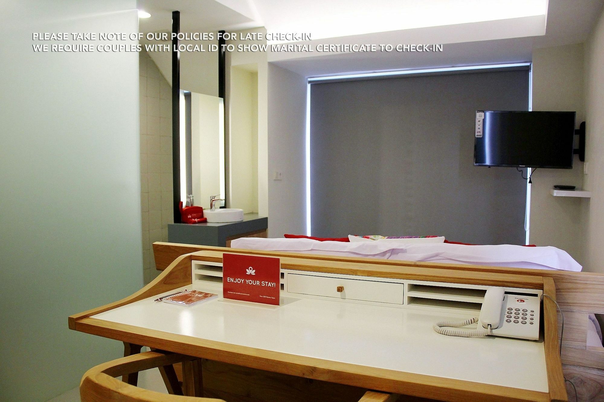 Zen Rooms Patra Kuningan Syariah Giacarta Esterno foto